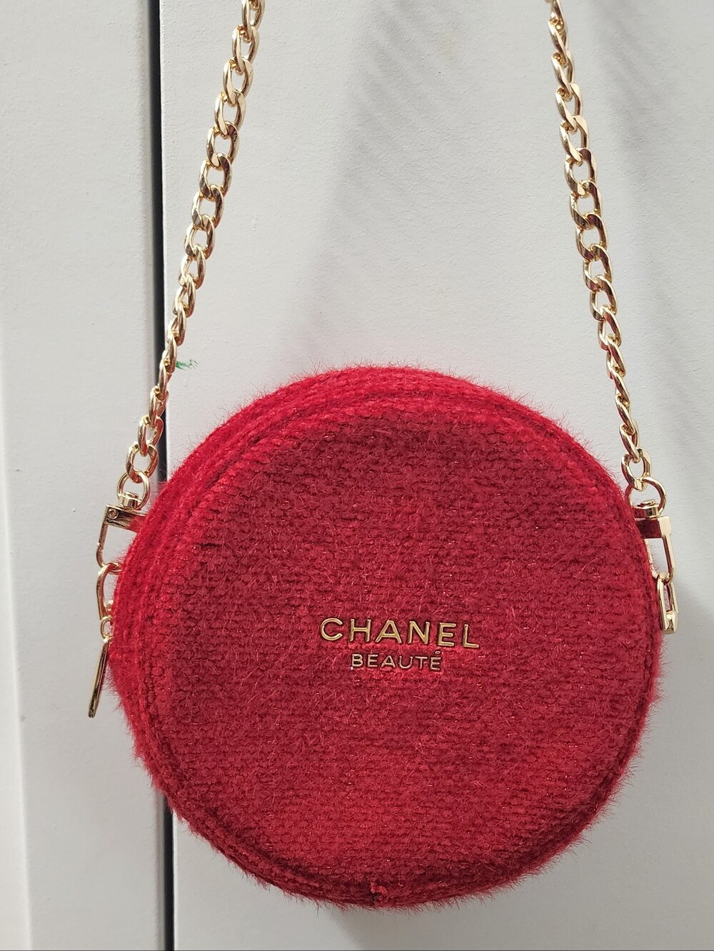 Chanel Red Round Half-Zip Tweed Pouch + Gold Chain Added Hand Clutch Bag New